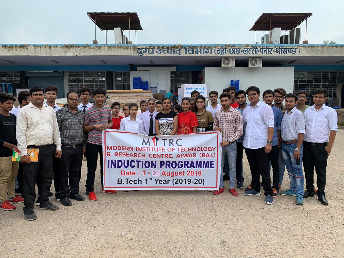 IMitrc's tweet photo. Studentsof https://t.co/NYz8OjNLtu I year were given an opportunity to visit various manufacturing industries like Eicher, Hariom Precision  etc. where they get an deep knowledge on the various  functioning  of machines and the current working scenario in the industries. https://t.co/Q9rGnLXPmp