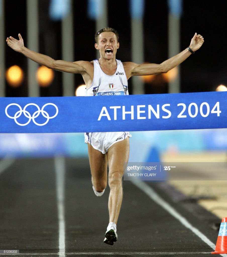 AtletiDisagiati's tweet photo. Compie oggi 49 anni il "Dio di Maratona".
Tanti auguri a Stefano Baldini.

[📷 Getty]

#25maggio #atletica https://t.co/Q3ZaZZXKkm