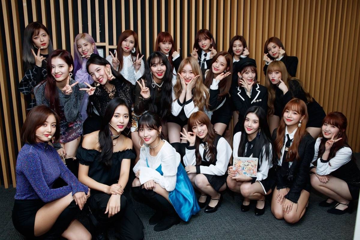 End of threadStan twice and iz*one for crumbs, no hate for the girls allowed 