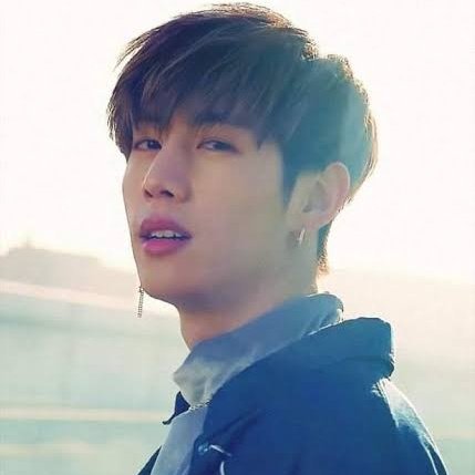 a thread of mark tuan but he gets older as you keep scrolling: