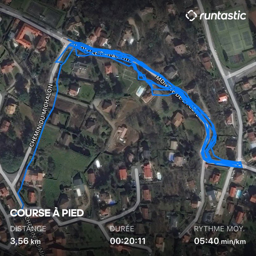 OceaneGrange's tweet image. Fractionné en côte! 13% de pente 💪🏽👊🏽🏃🏽‍♀️