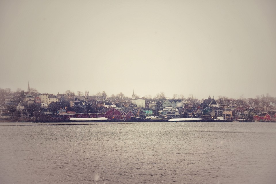 ElinHaven's tweet photo. Vintage Lunenburg in snow storm (NS)
⠀
#lunenburg #lunenburgns #unescoworldheritage #littletown #unescoheritage #ns #novascotia #snow #canada #snowstorm #explorecanada #coast #eastcoast #atlanticcanada #canada🇨🇦 #maritimes #visitns #visitcanada #explorens #enjoycanada #enjoyns https://t.co/3iMKBEgMdL