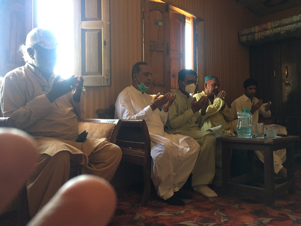 HajiMPunhal's tweet photo. #WARRAH : 25 May 2020 General Secretary #PPP District KSK @HajiMPunhalPPP offering condolences with workers who lost their love ones. https://t.co/une6pItue0