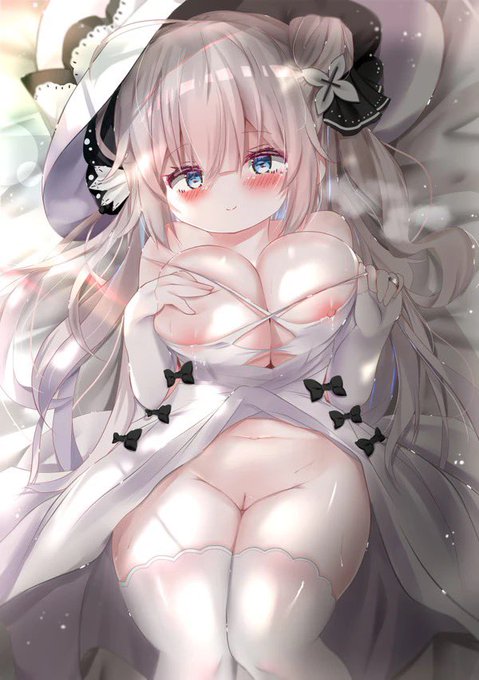 好奇心でユニコーンの服を無理やり着てみたイラストリアスお姉ちゃん 