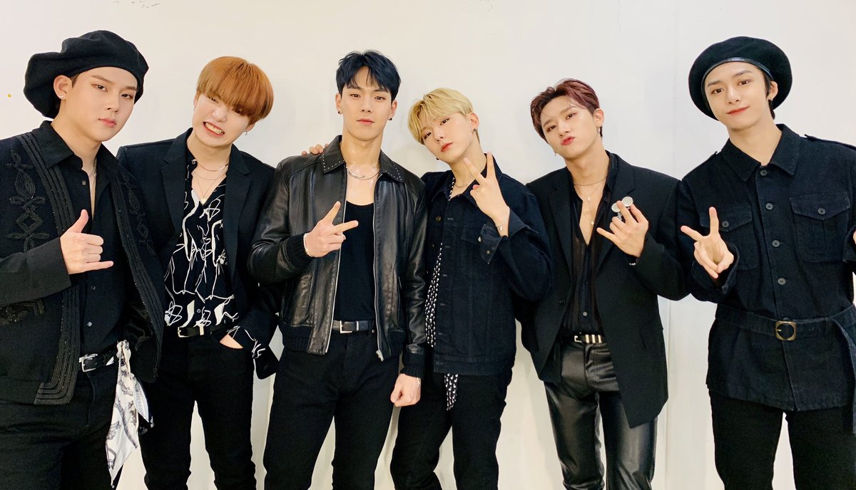 [#MONSTA_X]
200525 #몬스타엑스
📌 #틱톡 #집콕콘서트
📌 #TikTokStage
       Live From Seoul 완료

집콕으로 함께한 콘서트 어땠나요?
내일 공개되는 신곡 #FANTASIA
기대 많이 해주시고, 내일 만나요👋🏻💓

#MONSTAX #Tiktok
#FOLLOW #MiddleOfTheNight
#WHODOULOVE #PlayItCool
#사랑한다몬베베