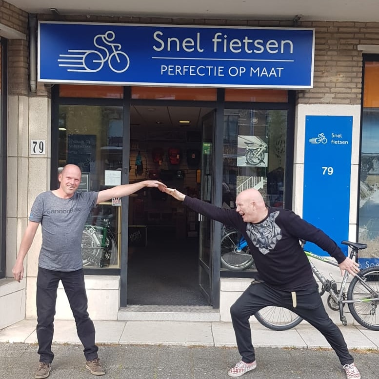 SnelFietsen's tweet photo. Super leuk bezoek bij Snel fietsen vestiging in Den Haag. 
Fietsen en goed eten, een prima combinatie.

#Snelfietsen #Fietsenwinkel #Fiets #Fietsen #Bezoek #Eten #Pierre #Wind #Leuk #Gezellig #Druk #Energie #Racefiets #Cube #Attain https://t.co/q3CXZ6qWNZ