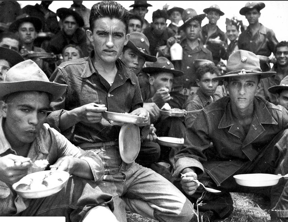 AlianzaProgress's tweet photo. El #DíaDeRecordación honramos a los que se han sacrificado. #Boricuas han sido parte de cada intervención militar desde 1ra guerra mundial. El Regimiento del 65 de Infantería, #Borinqueneers, se destacaron durante la Guerra Coreana. Recibieron el Congressional Gold Medal. 🇺🇲🇵🇷🏅 https://t.co/1LAKs9l56H