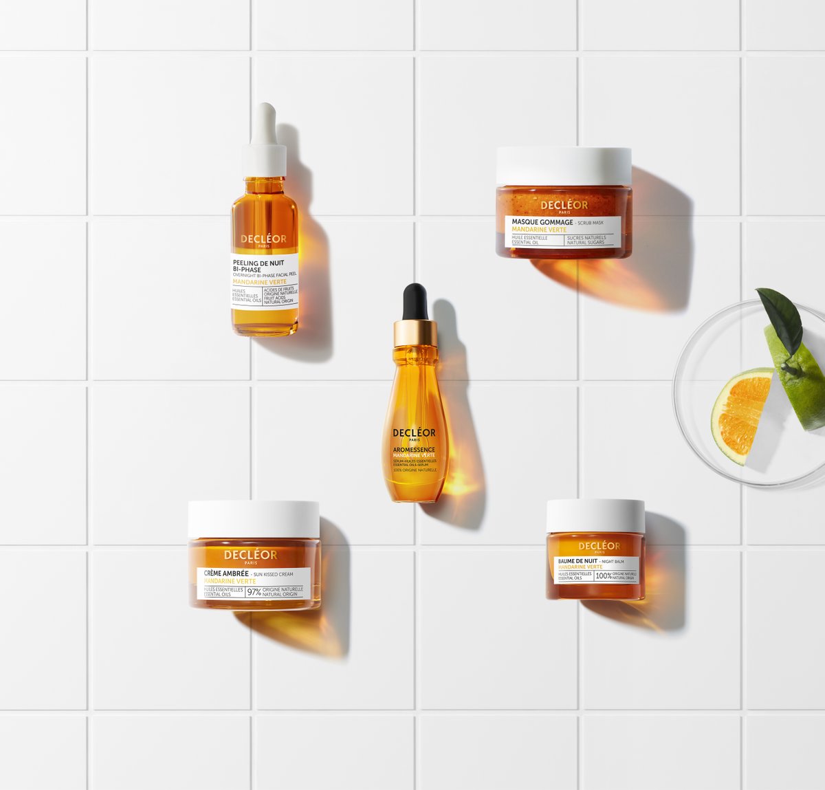 FragranceDirect's tweet image. RT to WIN! 🍊 It’s time to get your glow on! Today we’re giving away 1 luscious bundle of Decleor skincare products! Winner be contacted by DM! #competition #prize #win