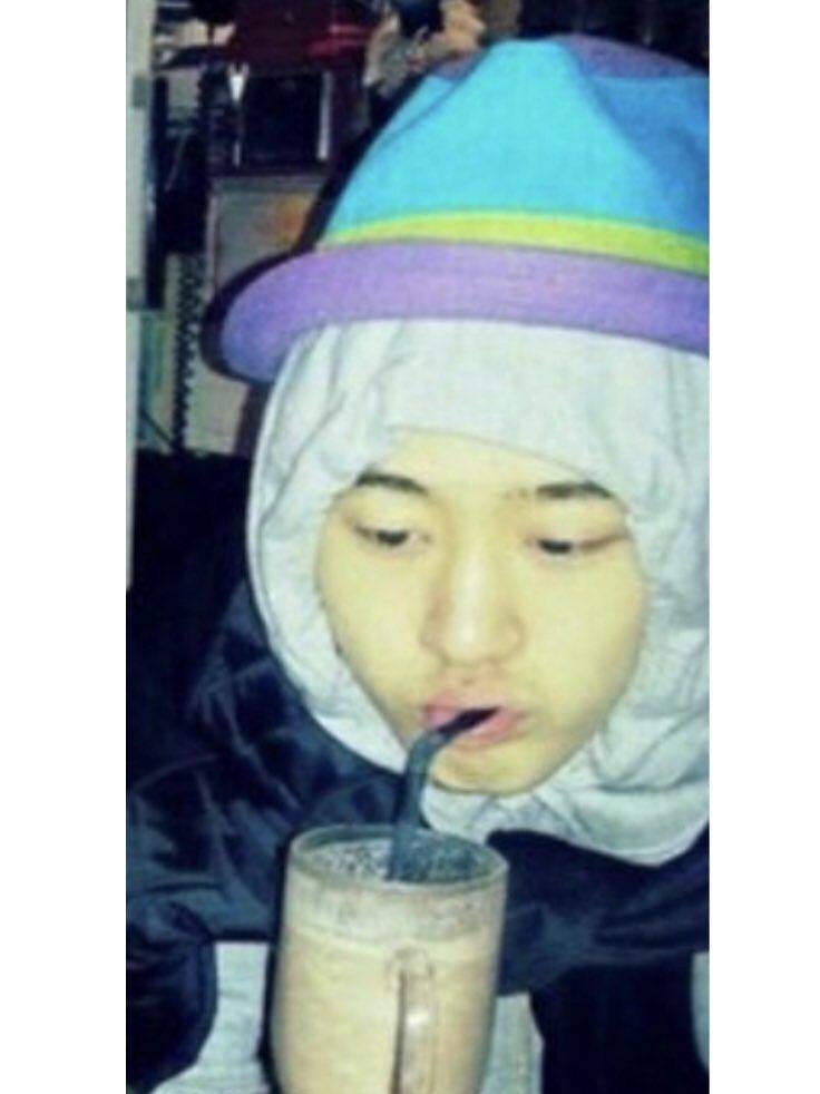 a thread of hanbin but he gets older as you keep scrolling—