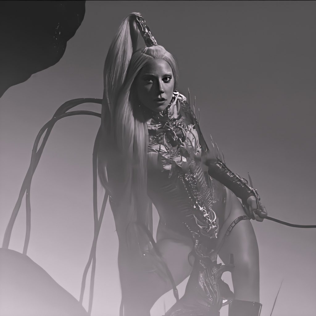 EY2DBQ1X0AEfUTA?format=jpg&name=medium