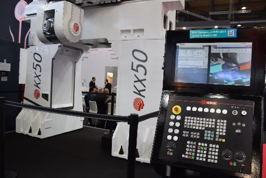 Siemens_France's tweet photo. Plateforme matérielle associée à la technologie du #JumeauNumérique, SINUMERIK ONE couvre toute la chaine de valeurs : ingénierie, mise en service, formation et assistance. A retrouver dans SINUMERIK mag.
https://t.co/ii3bipGLIU
#SINUMERIK #SINUMERIKONE #MachineOutil https://t.co/4jWTCwzKzl