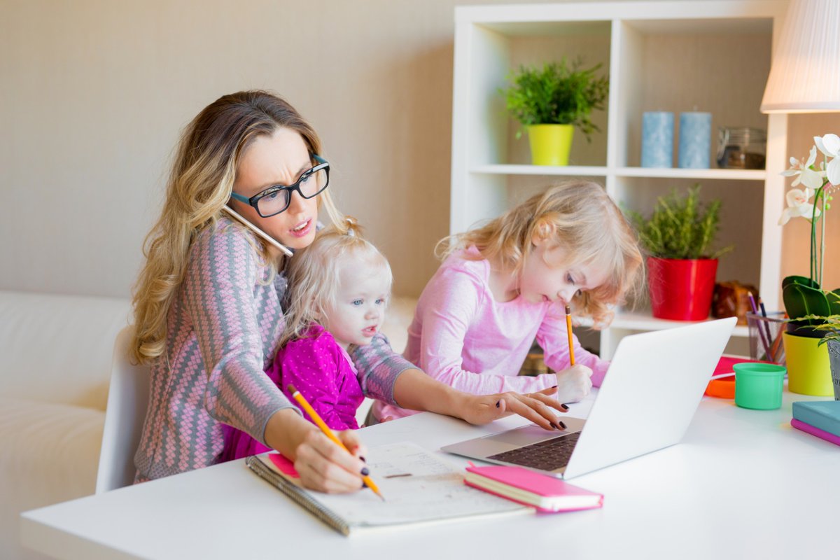 Afgelopen weken behoefte gehad aan tips en ondersteuning in de coronatijd? Dan heb je deze misschien wel gevonden op de website hoekschewaard.alsvillage.nl/ouders.
Wij zijn benieuwd naar jouw mening over die site. Vul de bijgaande korte enquête in. Ga naar de enquête bit.ly/2zrflp7