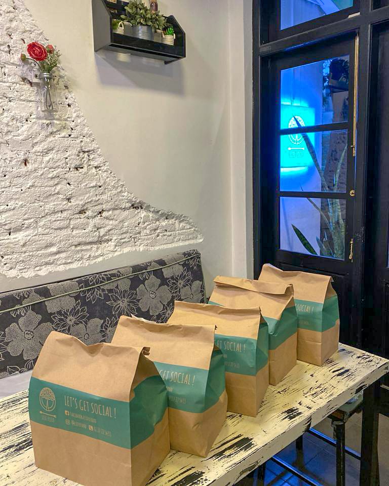 LifeFoodLK's tweet photo. We are back and delivering today!

Check here for the visual menu: https://t.co/YJ4zMHXkI3

Whatsapp pre-orders - 077 301 1466 
Call cafe - 011 722 5433
Also on UberEats! 

Delivery to: Colombo 3 - 7, Dehiwala, Rajagiriya, Nawala, Pellawatte &amp; Nugegoda. 

#lifefoodlk https://t.co/jz6sSfjHhr