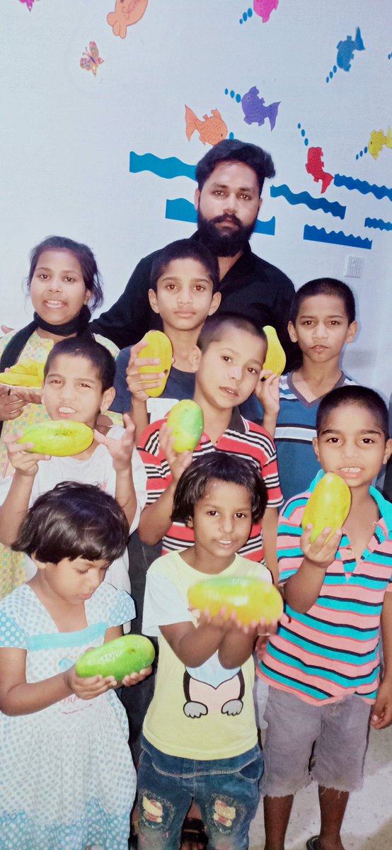 Thanks to God for blessed to orphan children with fruits. Children enjoy to eat 🥭 mango.