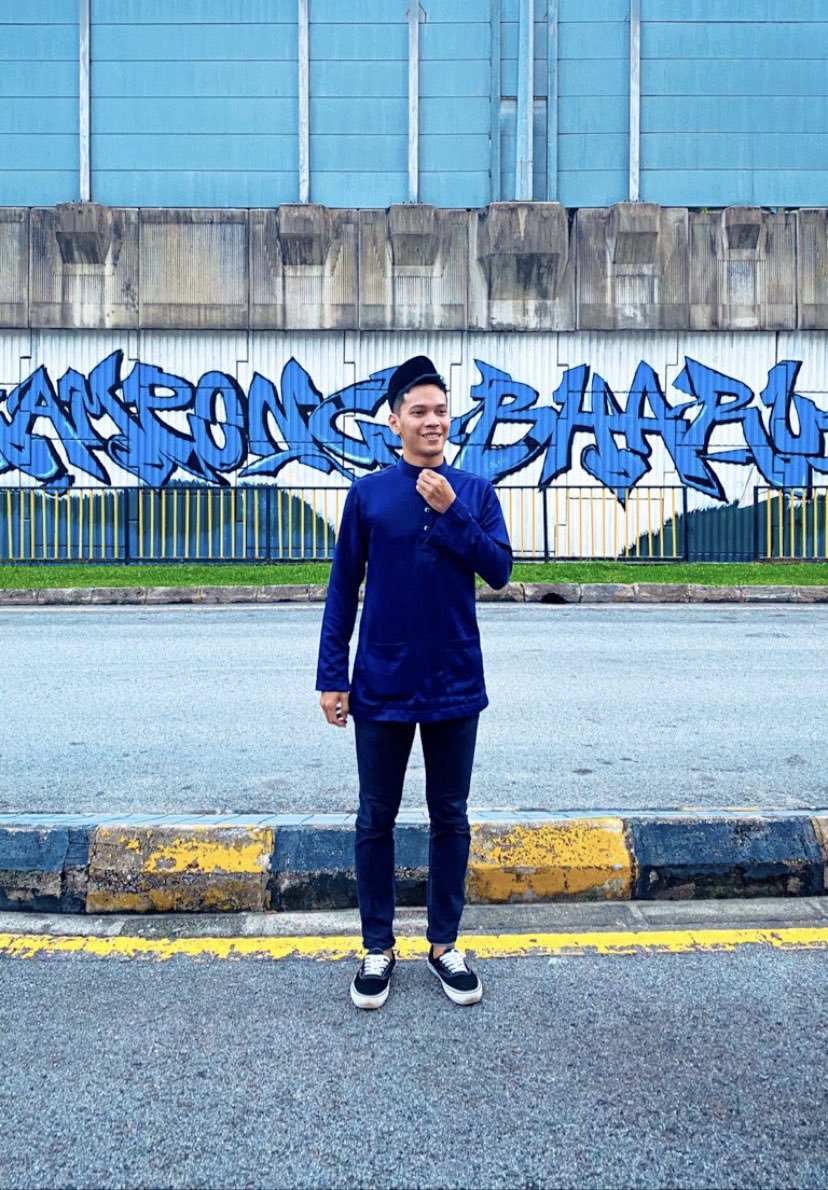 shaawal's tweet photo. selamat hari raya ! #rayabujang #salamperantauan https://t.co/G4KdokarJJ
