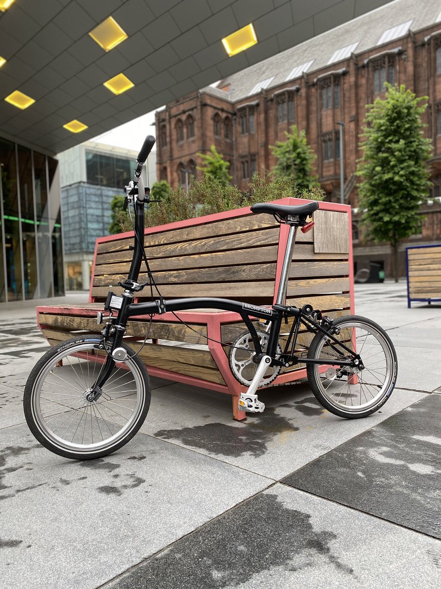 Notjustamum20's tweet photo. @BBCRadioManc Cycling in the city has been bliss without cars the last few weeks. If there were better and safer cycle lanes I would ditch the car 🚗 https://t.co/DJcIG4AHUF