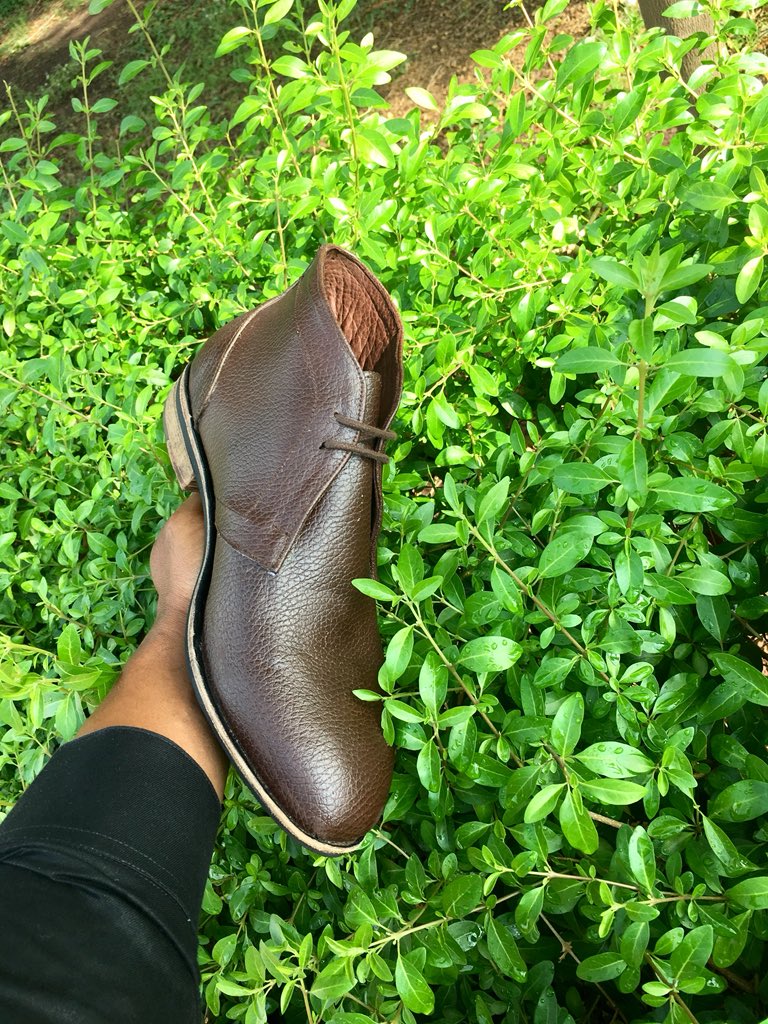 DBClothings's tweet photo. Early morning sunshine with a splash of aqua. An extension of love from the flowers...#apprecition @DBClothings
DBC Chukka boots.
Our extension of love to you.
Follow on Instagram for more with link below👇🏿
https://t.co/dbikZ7naL3 https://t.co/7R2YMUUJ6l