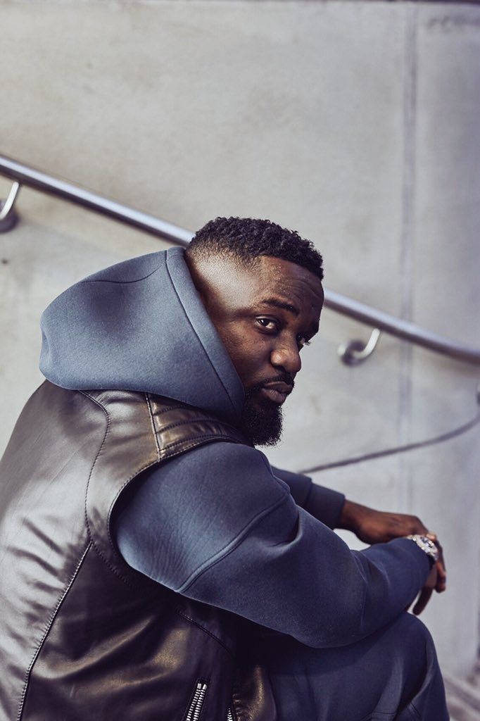 InkoomIs's tweet image. Who is sarkodie? 
The beast 
The goat or
The king