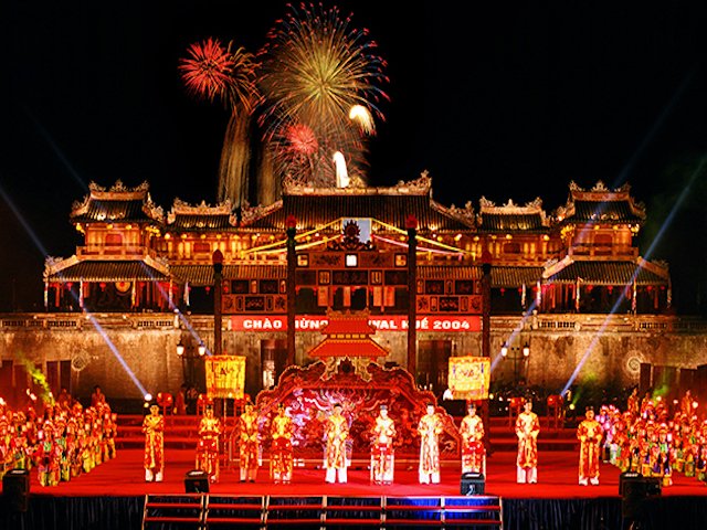 sun_sunb's tweet photo. #Vietnamese #ChinastopusingVietnamesetraditionalmusic
#HoangSaTruongSabelongtoVietNam 
#Vietnam
Nhã nhạc Cung đình Huế is Vietnamese traditional music not Chinese traditional music. https://t.co/Gcr6u7DWuP