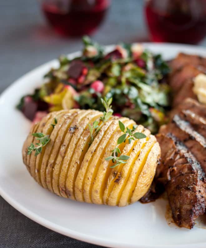 intl_connection's tweet photo. How to Make Hasselback Potatoes with Any Potato You Have on Hand https://t.co/uFQ7lnGeQh https://t.co/ZQRUt7ZZam