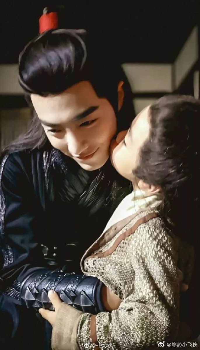Akatsuki_Shin04's tweet photo. Have you seen Jiang Yiting taking pics with Yibo and Xiao Zhan?

Oh you have?

That's okay. Look again for the 99999th times, it's healing.

#TheUntamed #陈情令 #XiaoZhan #肖战 #WangYibo #王一博 #JiangYiting #姜奕廷 #WangXian #忘羡 https://t.co/W4Ej9fpS6l