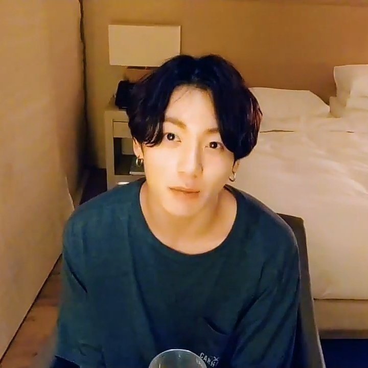 kkoobap's tweet photo. other members                 jungkook: 
recent solo live:             June 16, 2019 https://t.co/ikFvY6OpFc