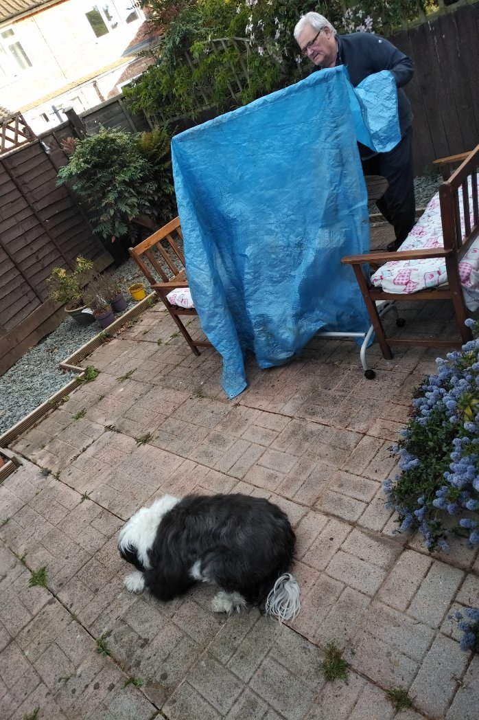 Jo_Fryett's tweet photo. Thankfully my Dad knows a thing or 2 about building a warm place to sleep! I not aware that he's ever been homeless. But I feel he may have had to build my sister and I a few dens whilst growing up! #countdown #stayathomesleepout #supportifyoucan https://t.co/OWKiADA7EZ