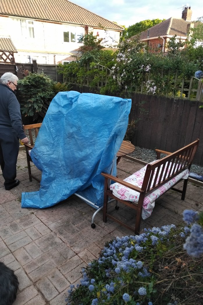 Jo_Fryett's tweet photo. Thankfully my Dad knows a thing or 2 about building a warm place to sleep! I not aware that he's ever been homeless. But I feel he may have had to build my sister and I a few dens whilst growing up! #countdown #stayathomesleepout #supportifyoucan https://t.co/OWKiADA7EZ
