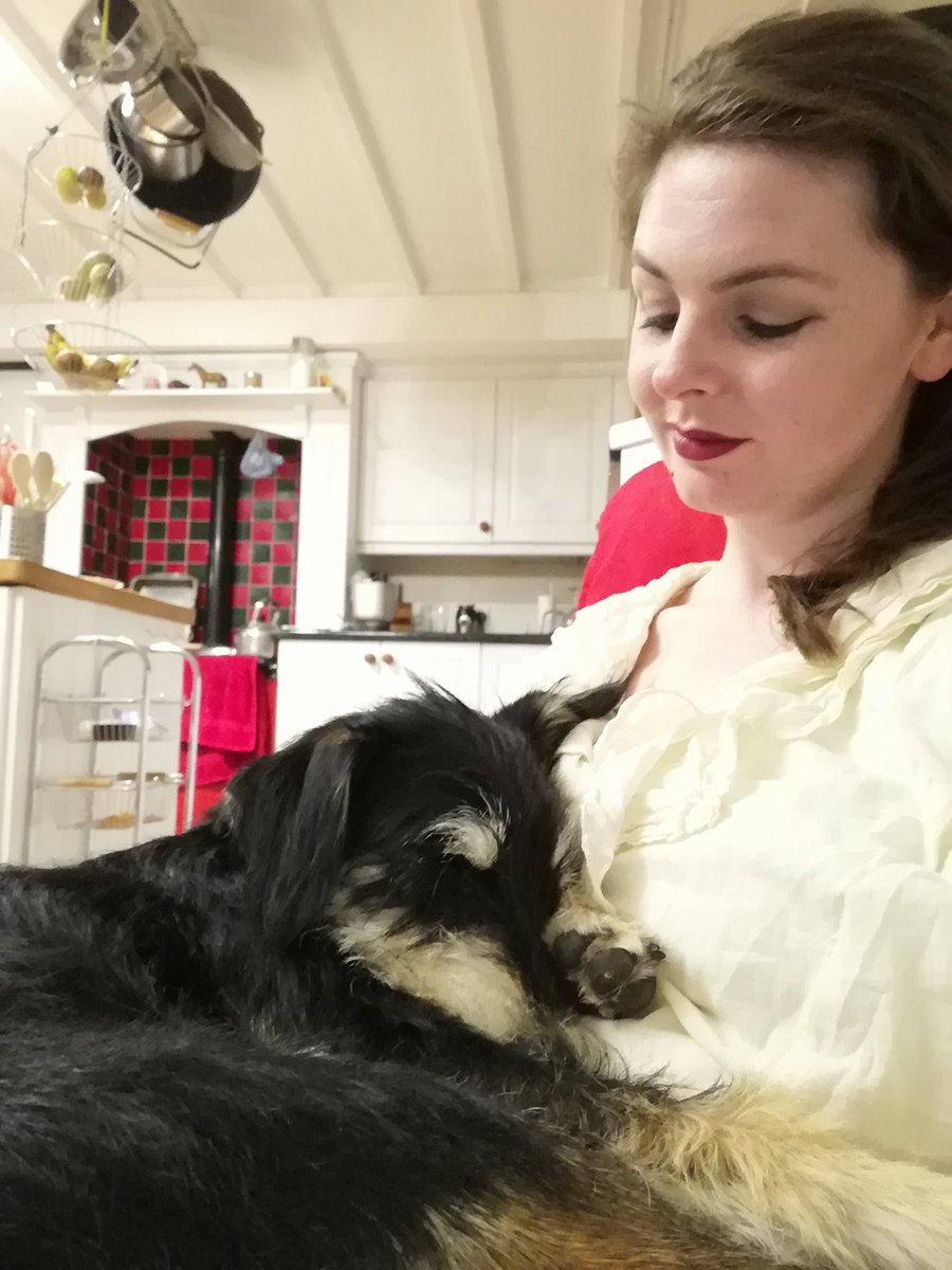 Poppy Lowles tweet media