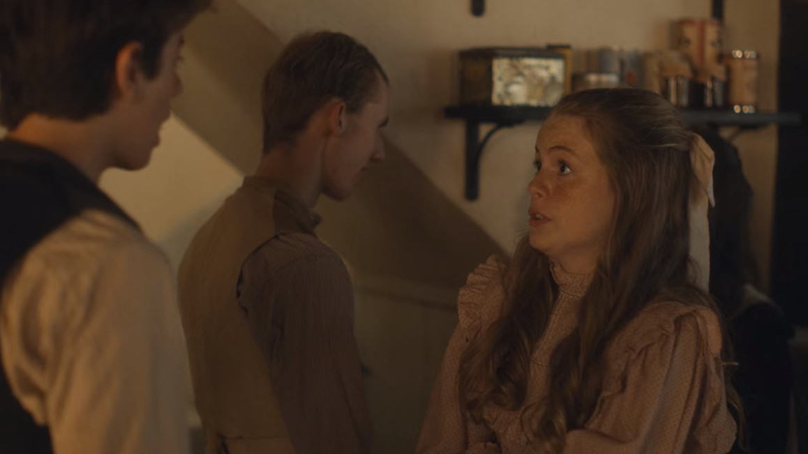 {oblivious people around}  #renewannewithane