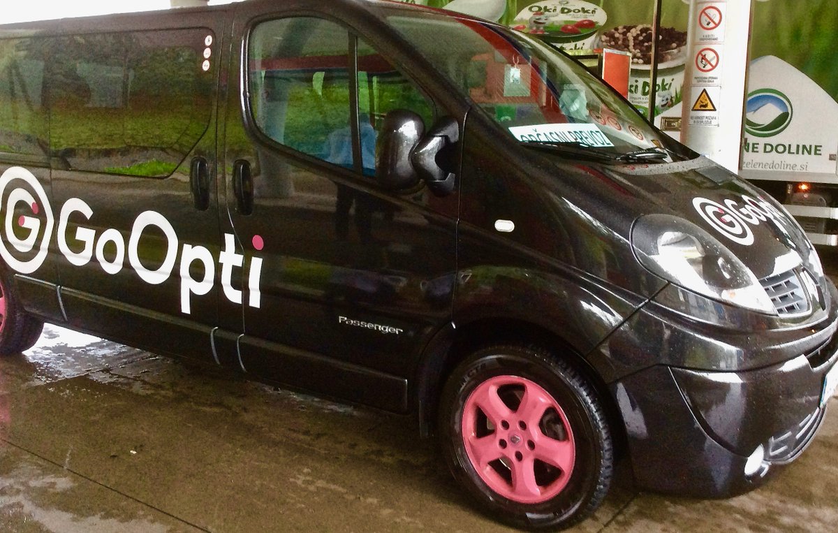 AirportBrnik's tweet photo. Najvecji slovenski shuttle prevoznik Goopti je menda v resnih tezavah. V teh cudnih casih sicer to ni neko veliko presenecenje https://t.co/6YMNSFzKja #slovenija #goopti https://t.co/ypgUP38zVs