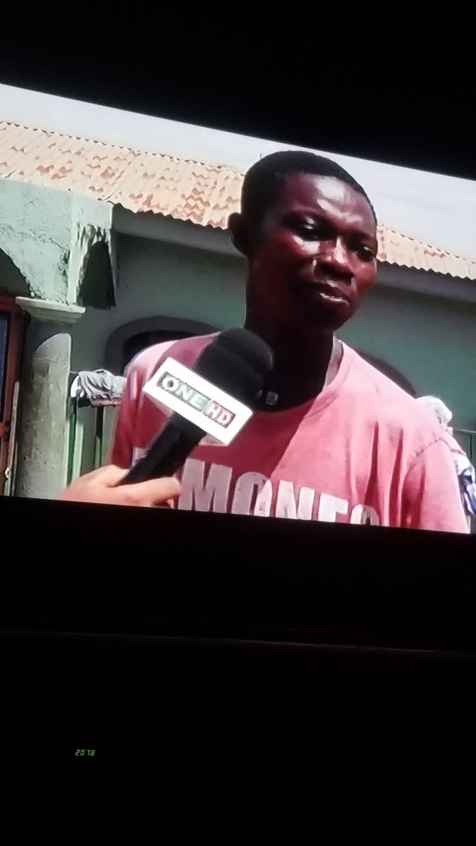 SonofAQuene's tweet image. sometimes i try to imagine the kind of animals would some Ghanaians be,😔 boldly saying they have not seen the covid19 so they won't wear nose marks. daring  the military force to come and force them to wear it at their hoods #konongo. well i think they need to be educated on it