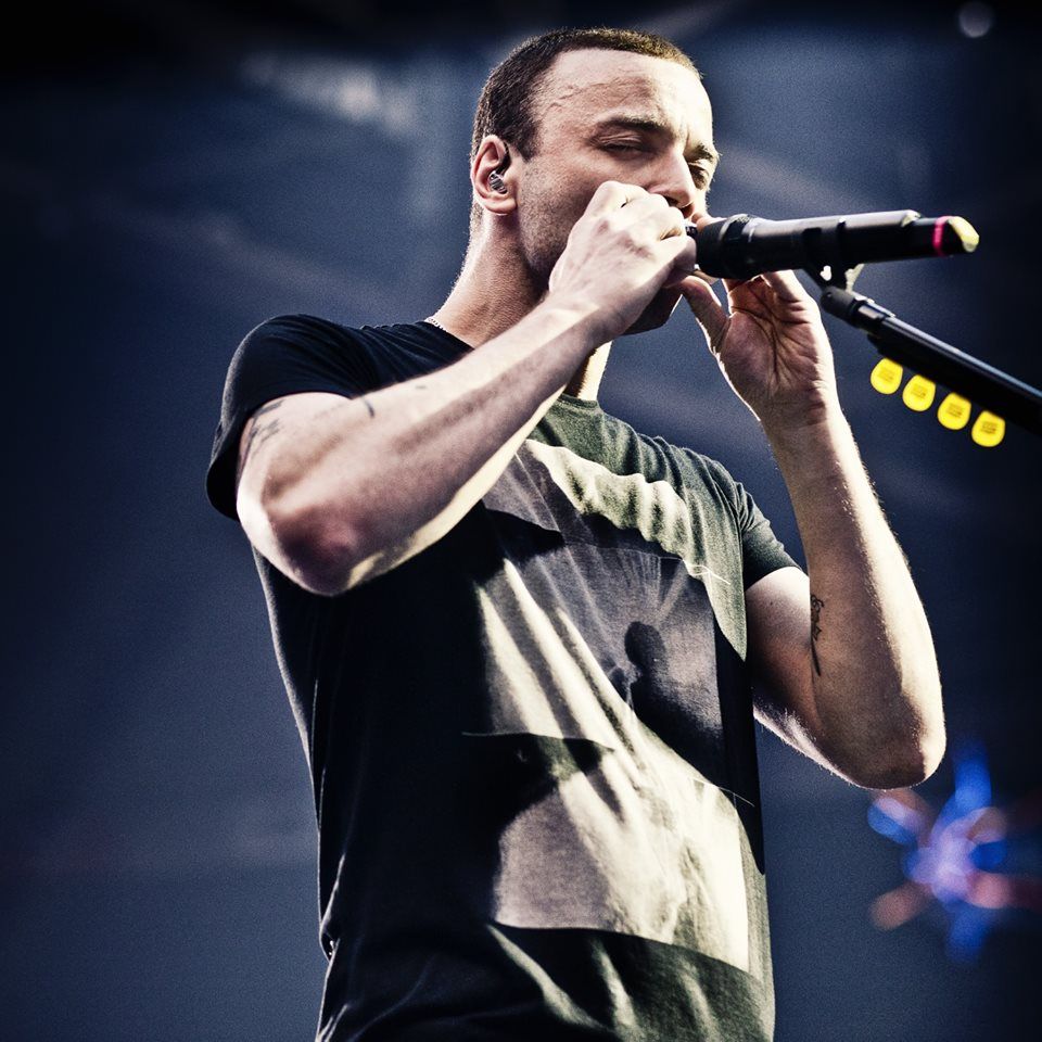 ChrisEveryHour's tweet image. 