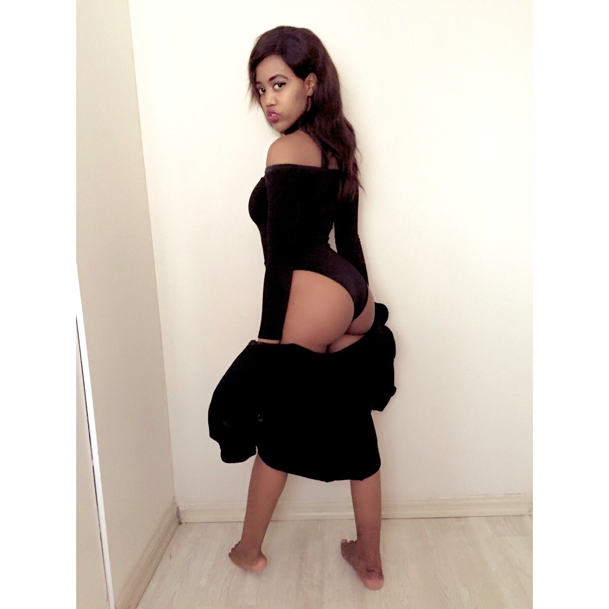 GamedeNolwazi's tweet photo. #SmallBootyMatters 🍑 https://t.co/zfOpVpScn3