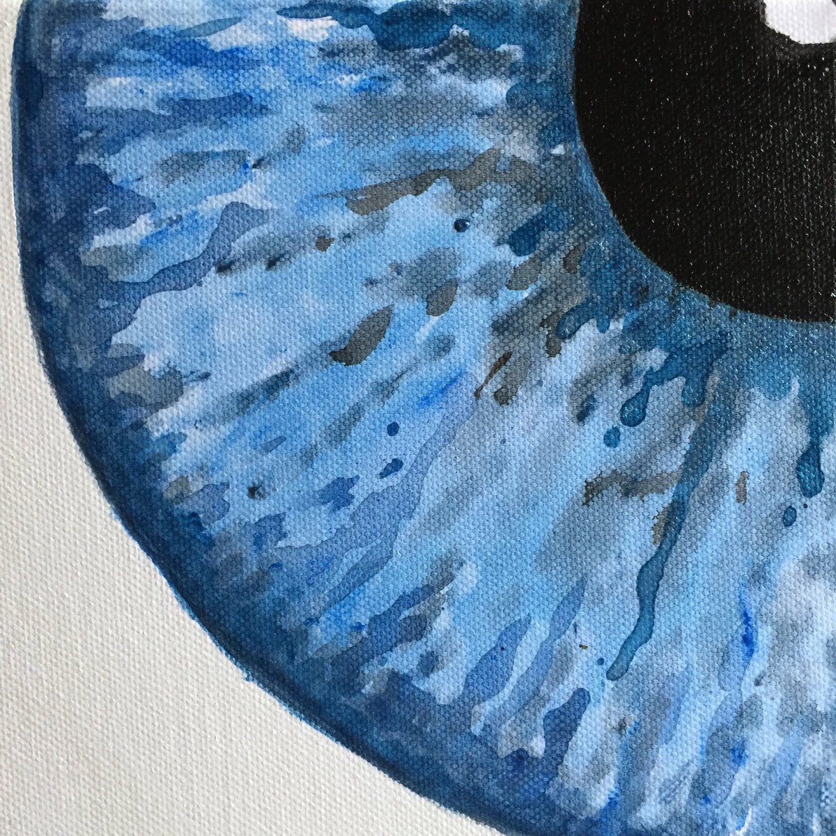 MichT_artist's tweet photo. ‘The eyes have it...’ steel blue stare or blue eyed boy. Are we seeing all that we need to see?
#theeyeshaveit #eyes #abstractart #windowstothesoul #seeingthrough #blueeyes #blueeyedboy #iris #localartist #olneyartist #steelblue #iris #allseeing https://t.co/jJ8J1WvWZX