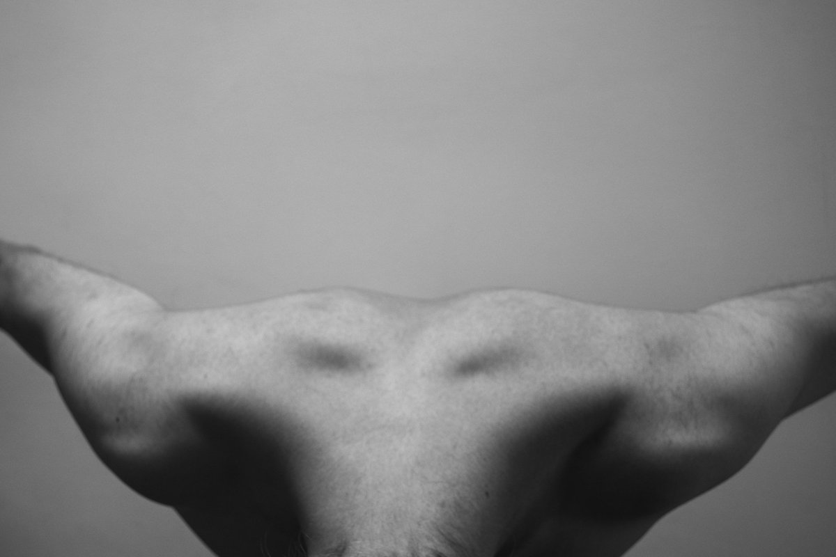 UltraLuciel's tweet photo. One day I stopped... Between doubts and dreams I saw my own landscape.
#selfportrait #selfportraits  #blackandwhite #monochrome #monocromo #写真 #bnwmood #memories #bnw_shot  #body #身体 #cuerpo #bodyimage #bnw  #bnwphotography #bnwlife #bnwaddict
https://t.co/XBpv65hjJW https://t.co/tAIbaSjsuW