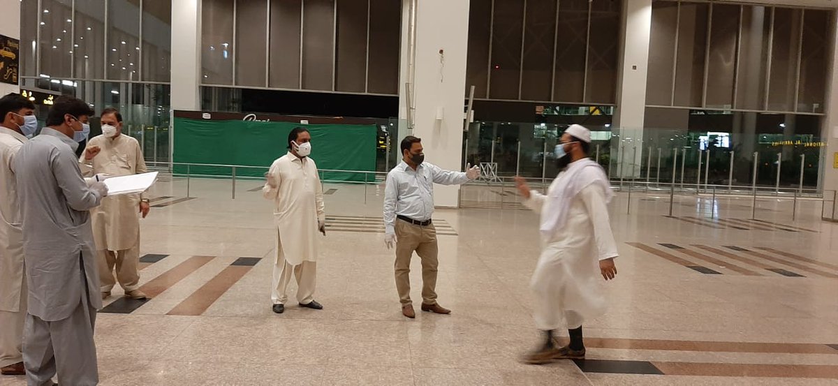 Muhamma95645772's tweet photo. SHNS BHU Hattar,  Eid day on duty at Islamabad International Airport along with DHO sb Attock,  ADC G Attock ,  AC Jand,  Ac Hassanabdal &amp; Ac Rawalpindi Passengers shift to Hotels and Quarantine centers Attock.
All passengers quarantine procedure completed.
Total 179 passengers. https://t.co/tE8TTwfJZE
