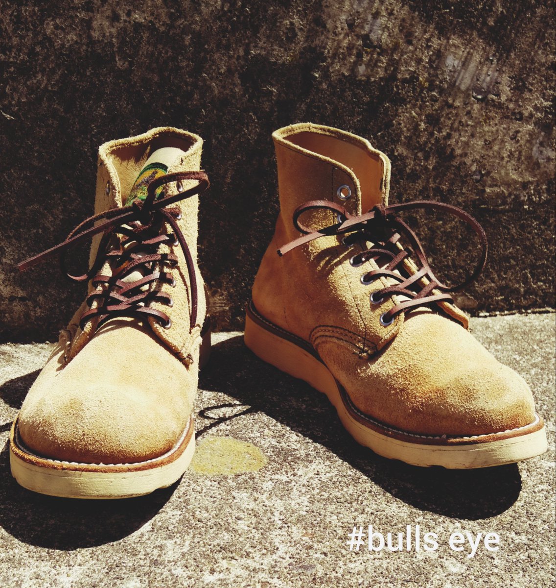ktmbuJJ's tweet photo. #レッドウイング
#redwing
#redwing8167
#roughout
#半円犬タグ
#経年変化
#最モフモフ期 https://t.co/d2vxsy90DI