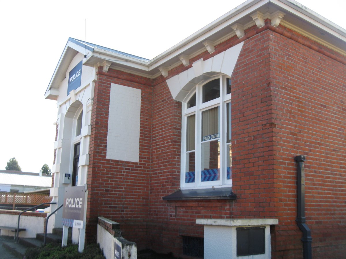 Still more Main St photodocumentary pre & post Covid: Otautau Police Station history: 1. Centre building is old Police Station & Residence, with cells at back, c1950s, CC BY. 2. Moved to what was the BNZ building, Black Friday floods 1984, CC BY; 3 & 4. Now Police Station, CC BY.