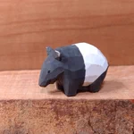 木彫り作家が作った手のひらサイズのマレーバクに注文殺到の予感