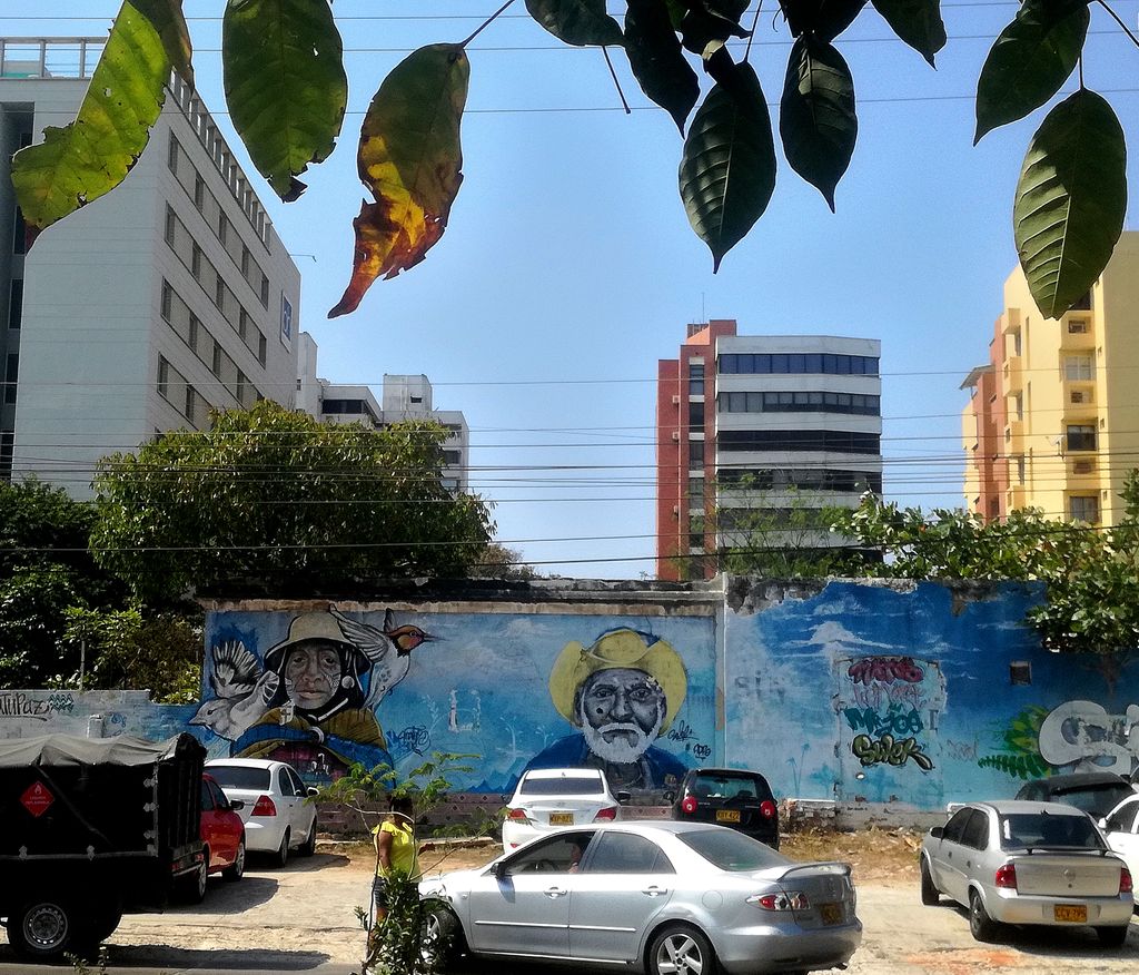 largemovements's tweet photo. In #Colombia cosi come in tutta l’America Latina, l’intensificarsi dello sfruttamento dei territori, tramite politiche di tipo #estrattivista, impatta negativamente sull’ambiente e sui diritti umani https://t.co/fOgZyAsGP2 https://t.co/TdAnqHaxqr