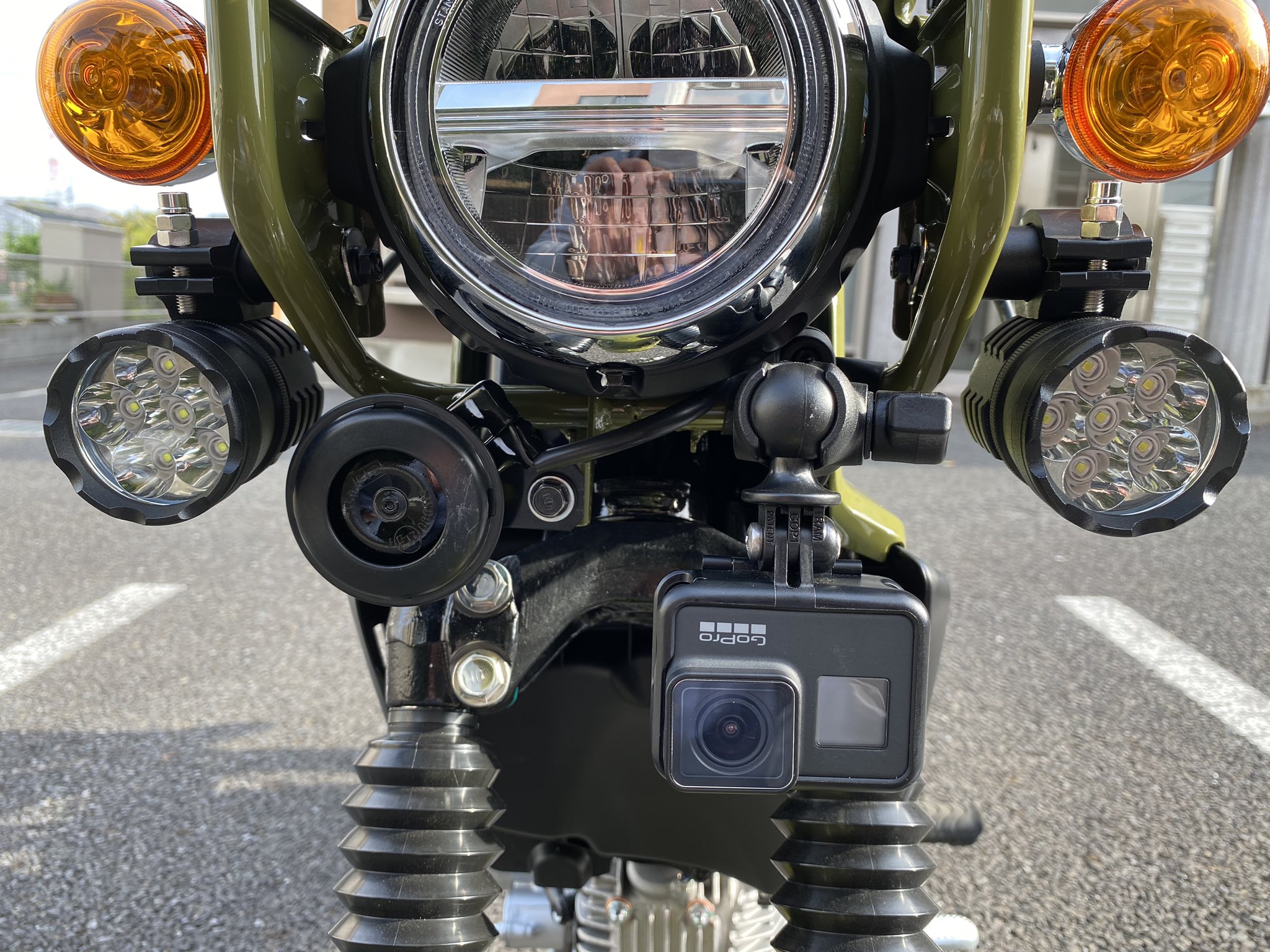 Twitter 上的 グレンカ フォグランプをデイトナのバーマウントでにょきっと設置しました Goproも正面に付けてみました クロスカブ クロスカブ50 T Co 3megqgvvfh Twitter