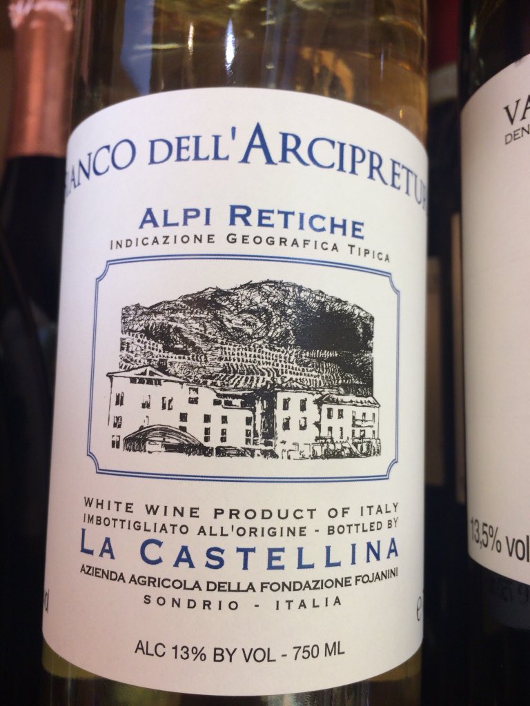 Winedetector's tweet photo. L’arciprete anticamente era il sacerdote più anziano (o ritenuto di particolare merito da parte del vescovo) della parrocchia. Oggi “vicario generale”. #packagingdesign #winelabels #namingdesign #inthenameofwine #valtellinaproject #vinoadv #vino https://t.co/vbC0tVUgF0