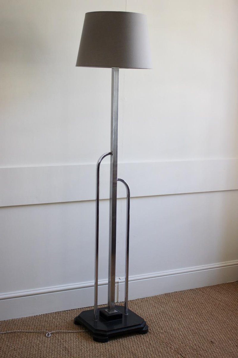 BrownriggUK's tweet image. A circa 1930s Chrome Art Deco standing light on an ebonised base rewired for the UK , with a linen shade.
For more details visit-bit.ly/2WZfdWV
#standinglight #antiquelighting #floorlight #floorlighting #interiordecor #design #homedecor