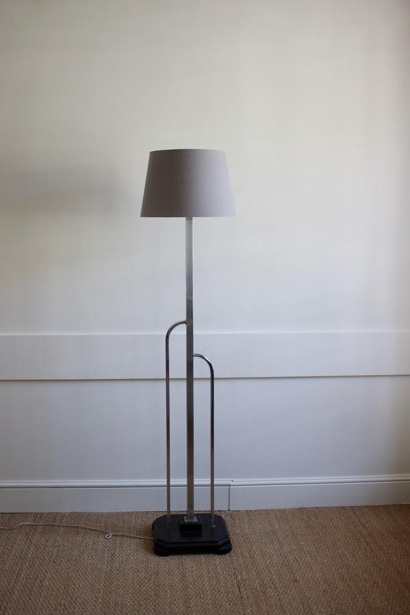 BrownriggUK's tweet image. A circa 1930s Chrome Art Deco standing light on an ebonised base rewired for the UK , with a linen shade.
For more details visit-bit.ly/2WZfdWV
#standinglight #antiquelighting #floorlight #floorlighting #interiordecor #design #homedecor