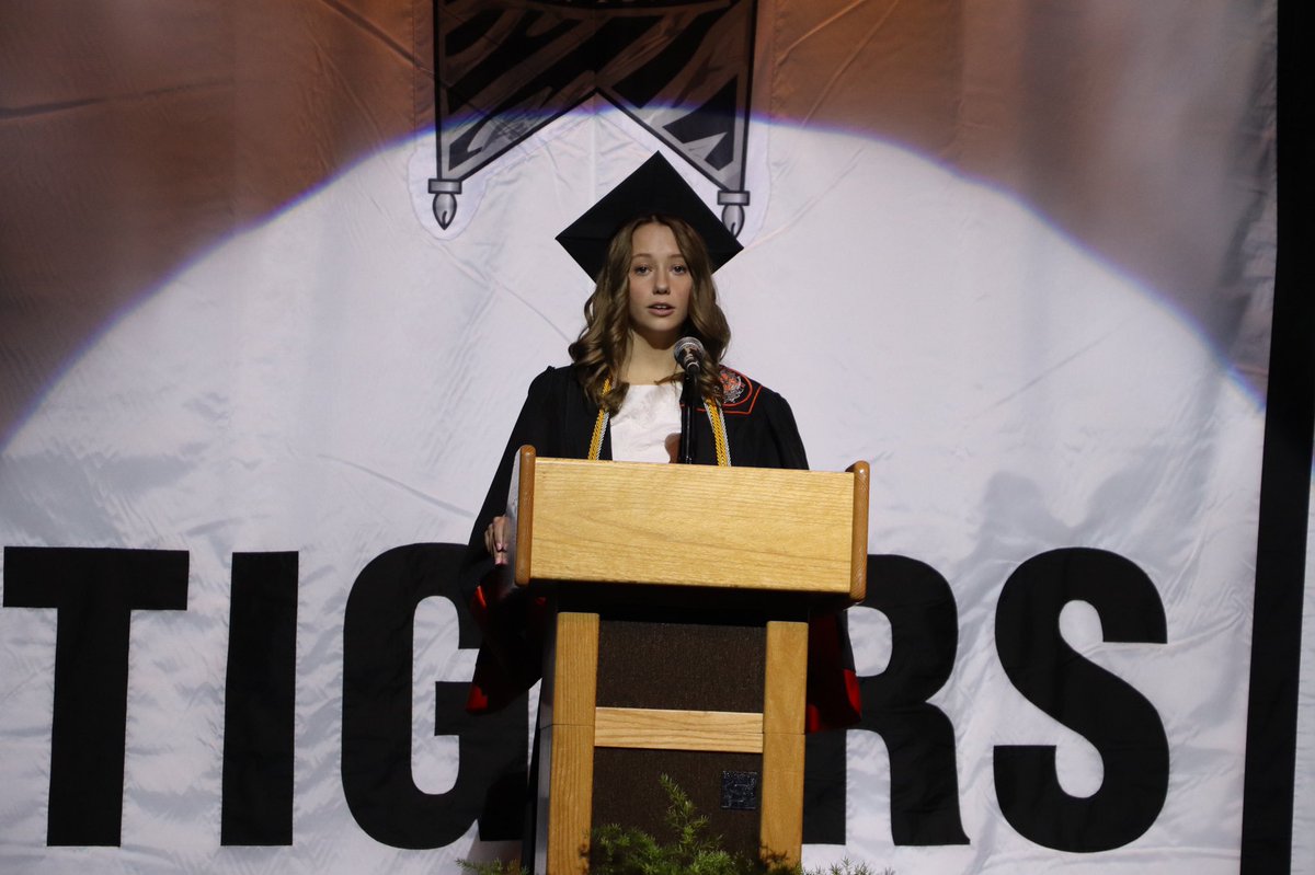 Loveland_HS's tweet image. Olivia Vondeylen @classof2020LHS