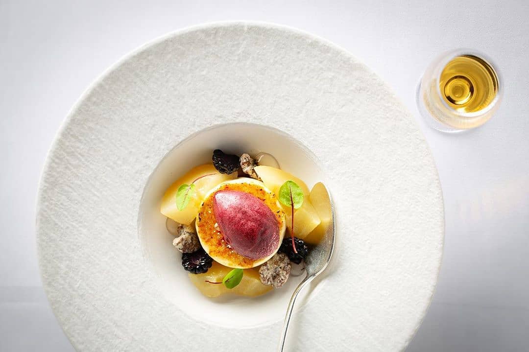 royalcrescent's tweet photo. Our Head Chef @chef_davidcampbell is dreaming of when he can start creating dishes like this for our guests again 🍽🍧🍷
#lockdowndreaming #beautifulfood #foodlovers #foodphotography #bestdessert #luxuryrestaurant #finedining #batheats #whenthisisallover #wewillmeetagain https://t.co/SK7mmwHXKA