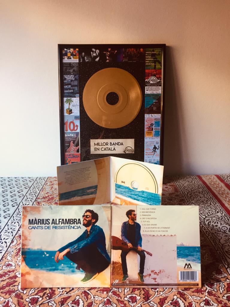 Marius_Alfambra's tweet photo. Gràcies al premi del @concursmusicabd l'edició física de Cants de Resistència ja és una realitat! El disc és a totes les plataformes digitals però si voleu donar suport a música independent i d proximitat podeu comprar-lo des del bandcamp de @Mediterranima https://t.co/fksWCNtdtw https://t.co/TQkz4xnhmv