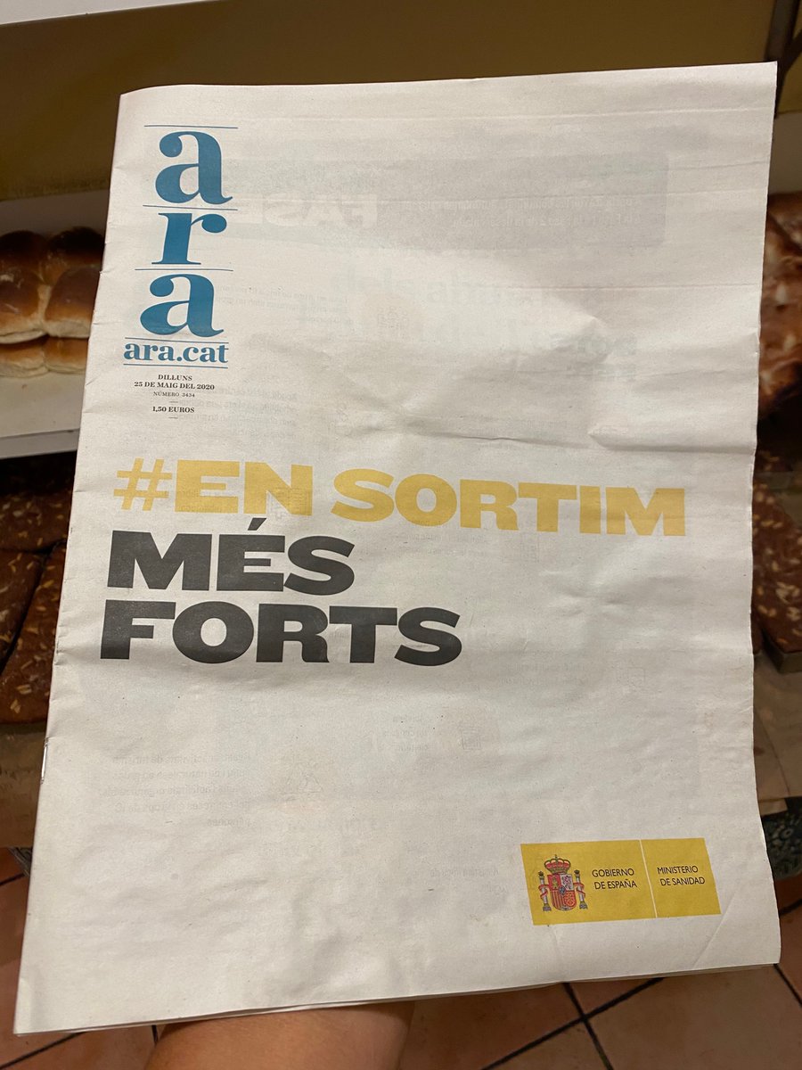 MarqMarti's tweet photo. Els mateixos que es van negar a publicar publicitat del referèndum. Chapeau, @diariARA @estherveraARA https://t.co/0HZiMnmQlr
