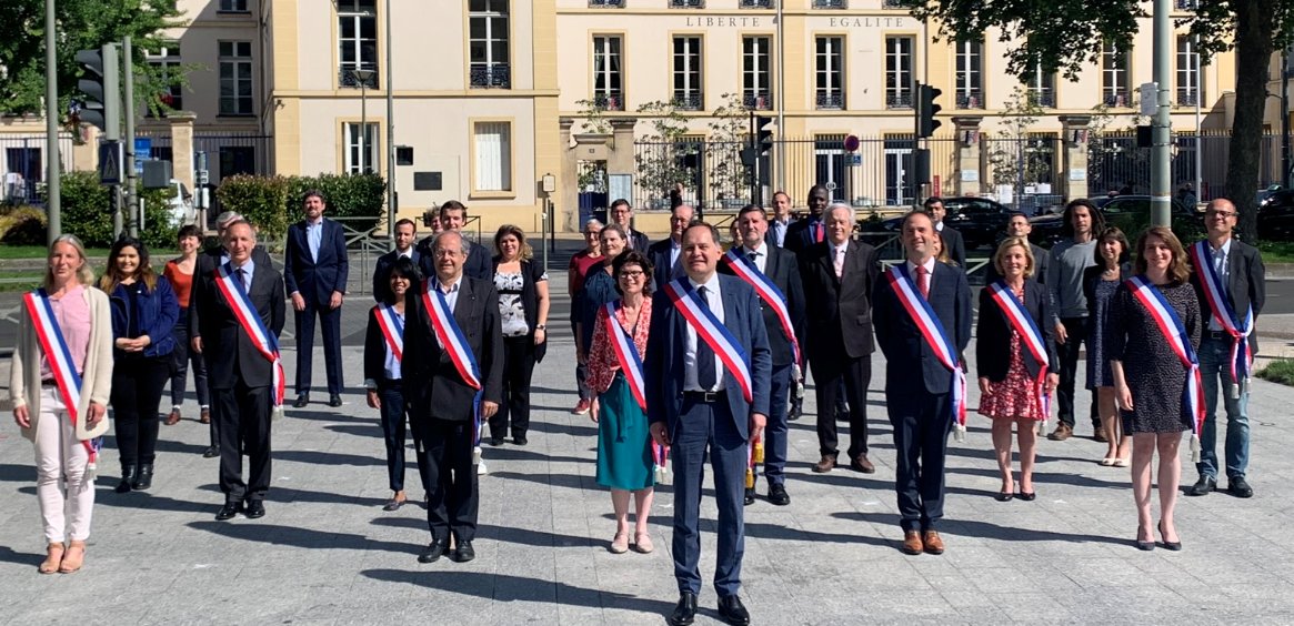 gdelaronciere's tweet photo. Officiellement réélu maire ce matin lors du conseil municipal d’installation.
Une nouvelle équipe dès à présent mobilisée aux services des Sévriennes et des Sévriens @ville_sevres https://t.co/M5XpLtUgyj